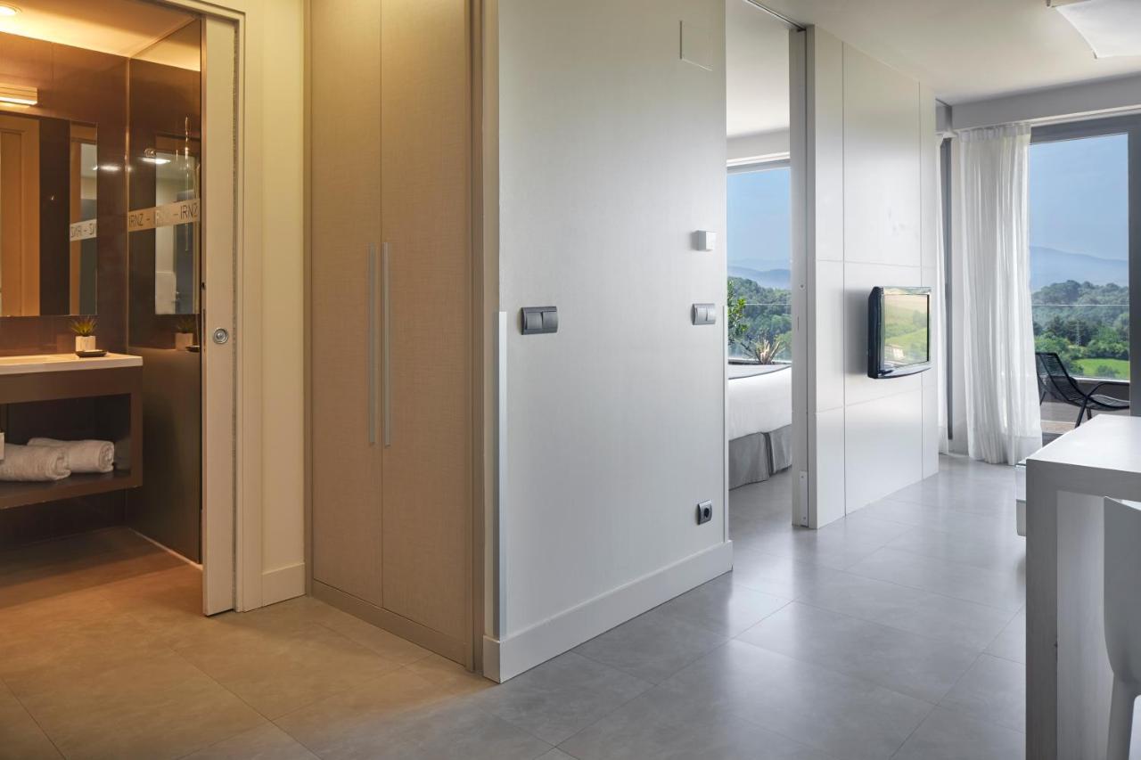 Irenaz Aparthotel